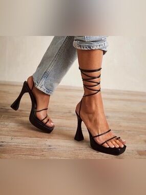 JEFFREY CAMPBELL Isla-Bon Heels Size 10